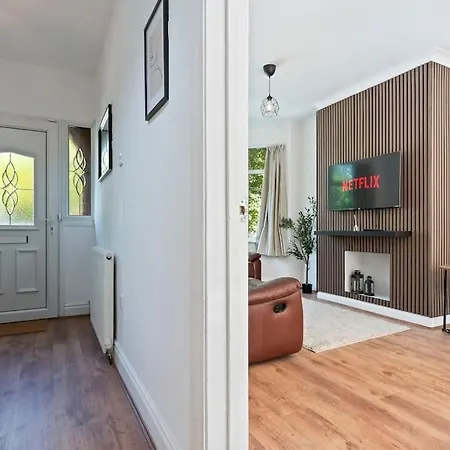 Holiday home In Great Barr By Halo